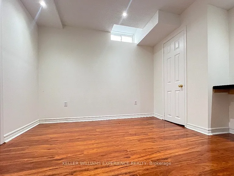 44 Alpine Cres #BASEMENT — Photo 7