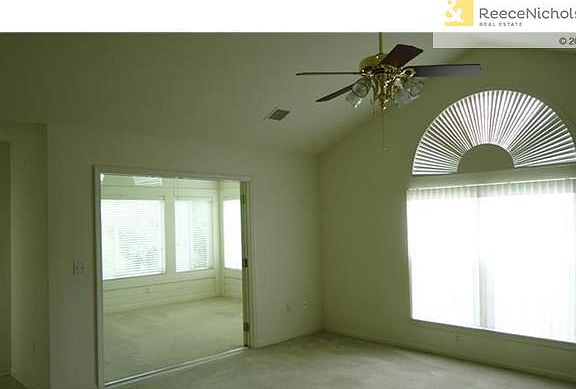 Entry to sun room