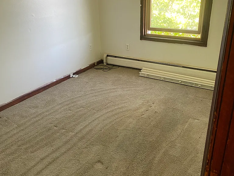 230 Citizens Ave #1 — Photo 2