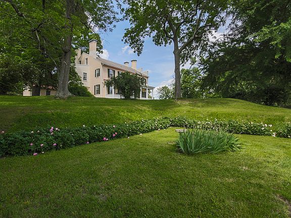 5th image of 4600 Fairview Vista Dr