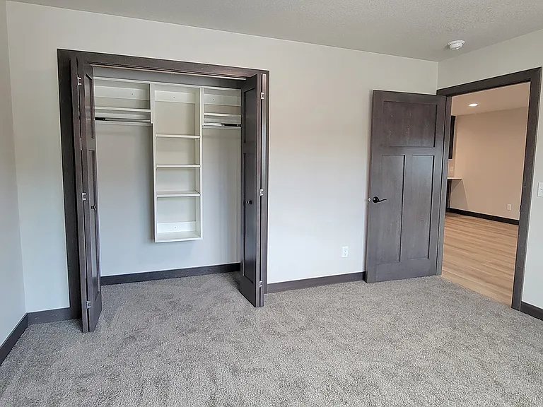 629 11th Avenue Apartments — Photo 21