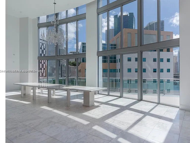 350 S Miami Ave #713 — Photo 27
