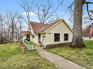 2058 W Higgins Lake Dr, Roscommon, MI 48653