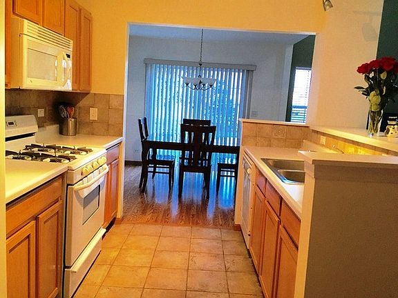5th image of 2339 Stoughton Cir #2339