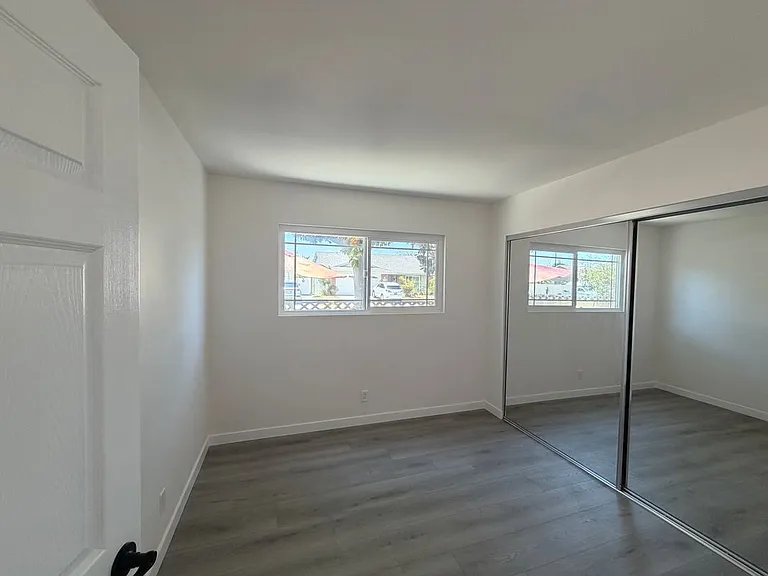 2512 W Fulcrum Pl #HOUSE — Photo 18