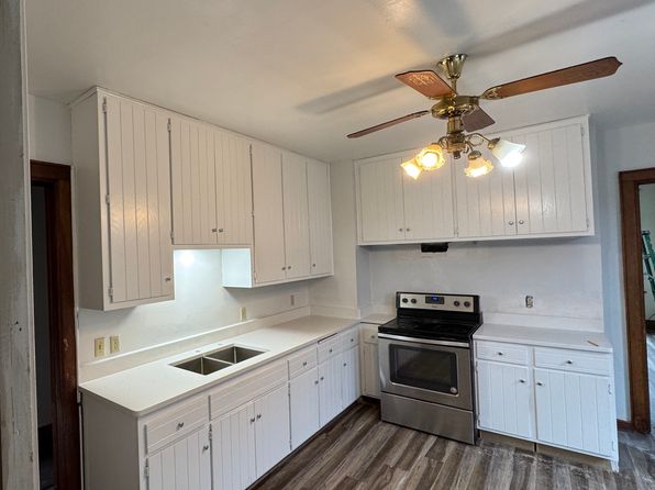 2927 N Oakland Ave #2