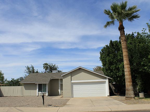 2nd image of 4108 E Maldonado Dr