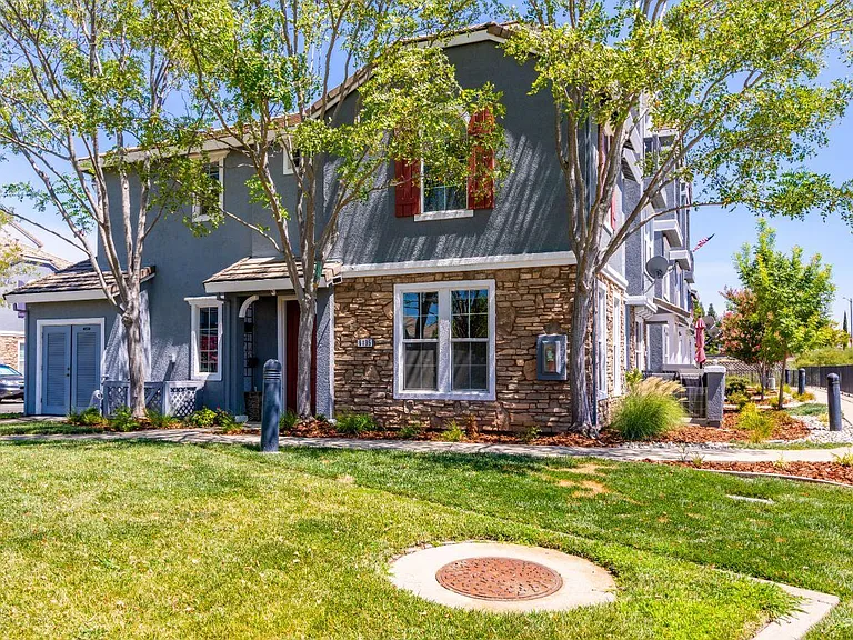 6134 Lonetree Blvd — Photo 27