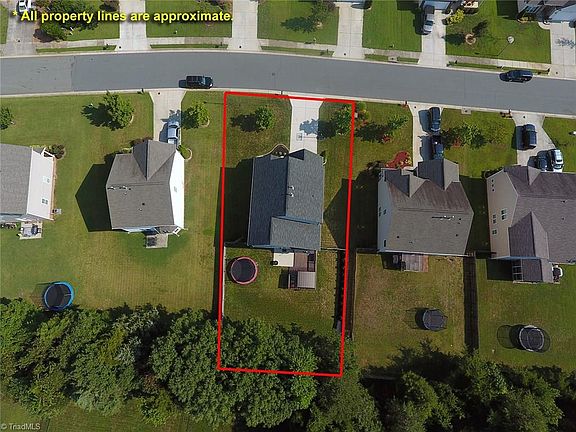 2nd image of 2029 Heron Pointe Dr