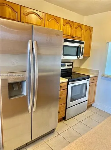 159 Lakeview Dr #204 — Photo 9