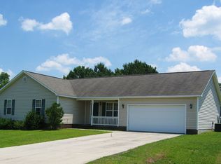 204 Slate Ct, Jacksonville, NC 28546