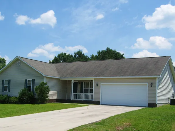 204 Slate Ct, Jacksonville, NC 28546