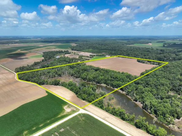 County Road 2875e, Mount Carmel, IL 62863
