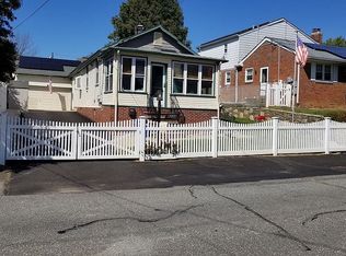 9232 Hegerman St, Philadelphia, PA 19114