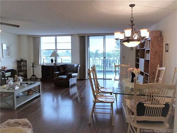 3rd image of 10000 W Bay Harbor Dr APT 223