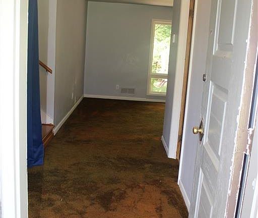 4th image of 3784 Maryland Dr
