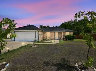 1307 Berry Dr, Cleburne, TX 76033