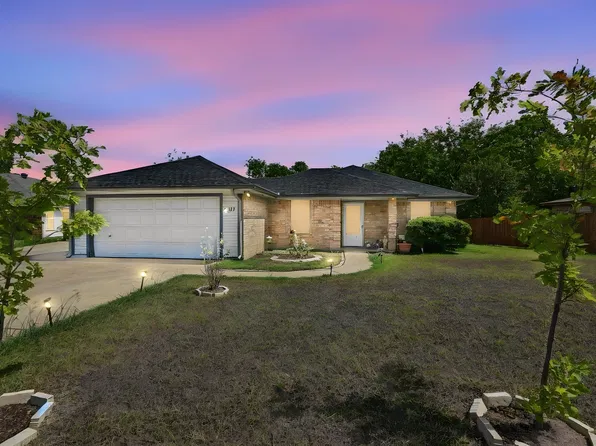 1307 Berry Dr, Cleburne, TX 76033