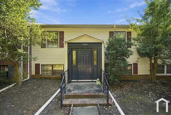 11023 Hunter Trail Ln — Photo 2