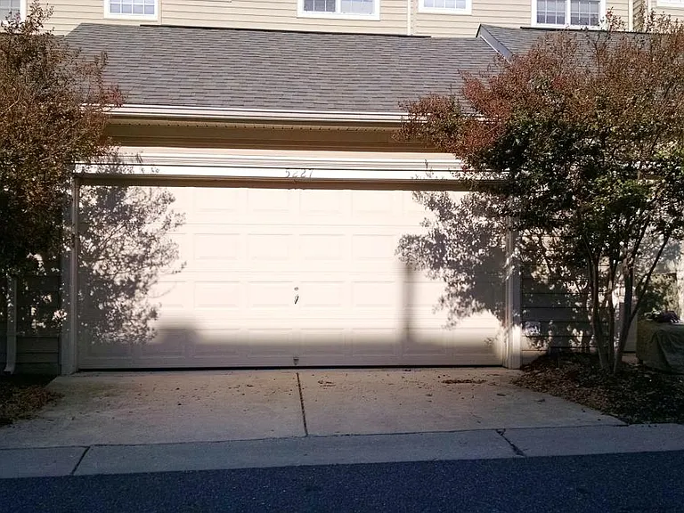 2-car Detached Garage