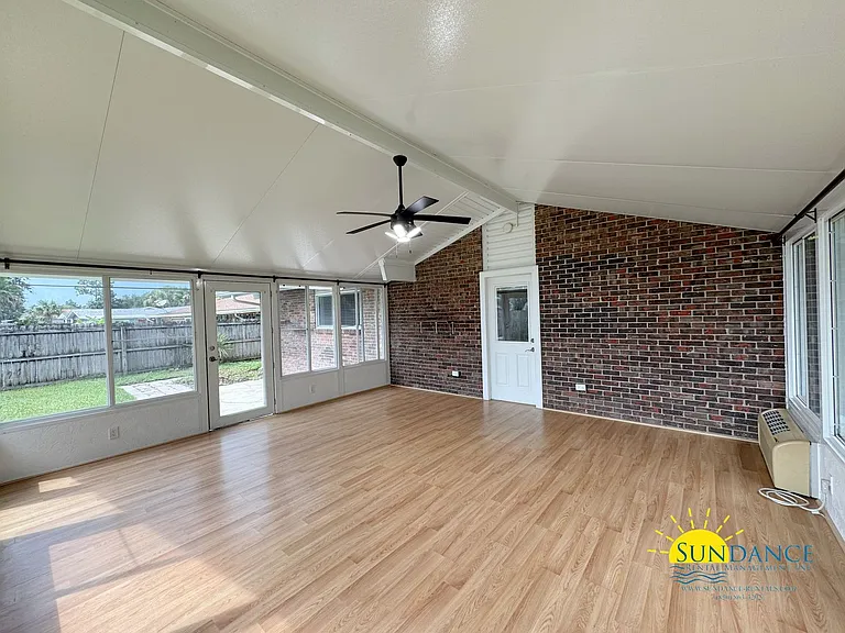 1501 Royal Palm Dr — Photo 22