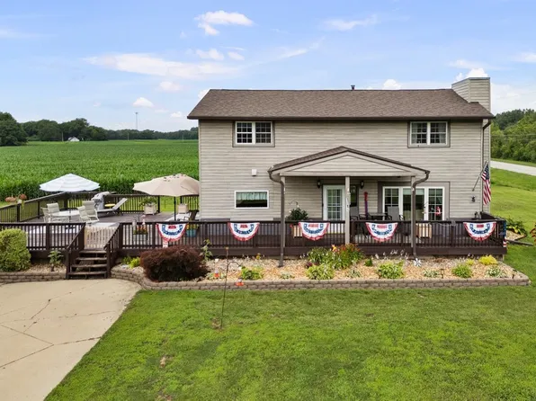 1814 Big Island Pkwy, Rock Island, IL 61201