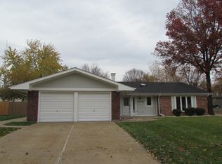 23W254 Westchester Ct, Glen Ellyn, IL 60137