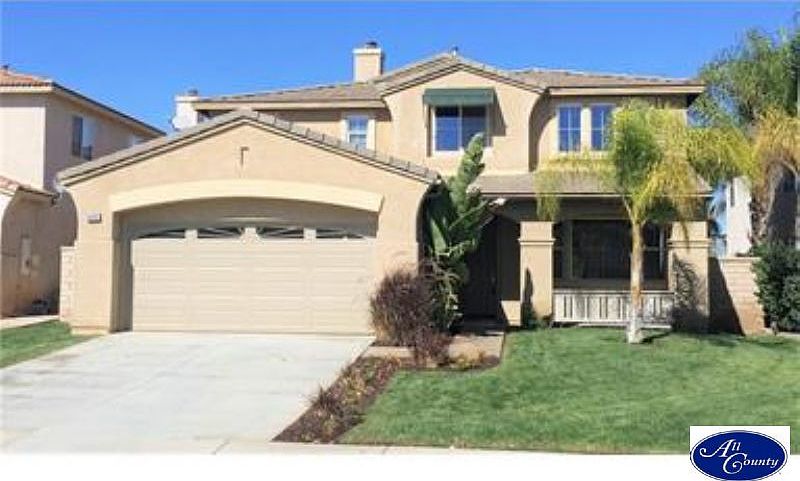 1st image of 34707 Chinaberry Dr