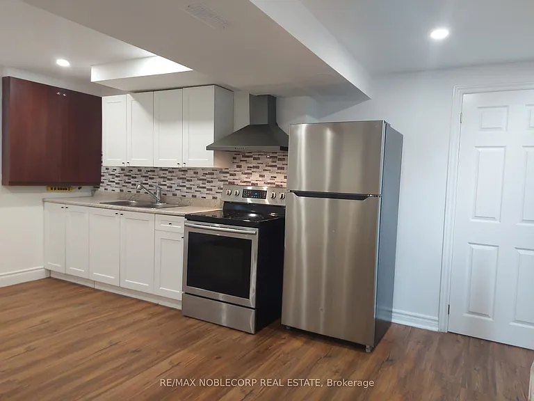 40 Gray Cres #BASEMENT — Photo 4