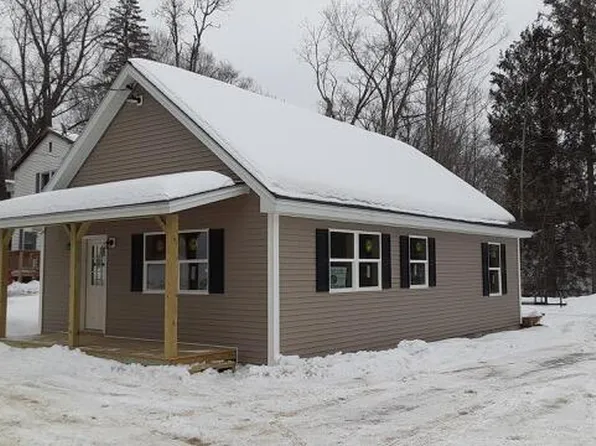 7 Center Hill Road, Weld, ME 04285