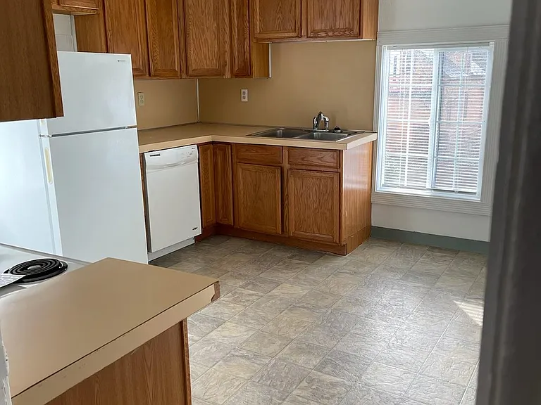 4055 NE Garfield Ave #2 — Photo 5