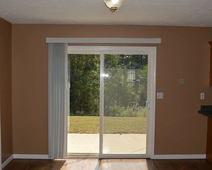 14620 Hobby Dr — Photo 23