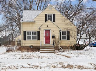 825 6th Ave SE, Rochester, MN 55904