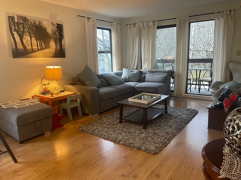 1422 E 3rd Ave #206 — Photo 6