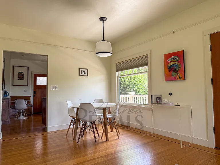 1187 Arch St — Photo 9