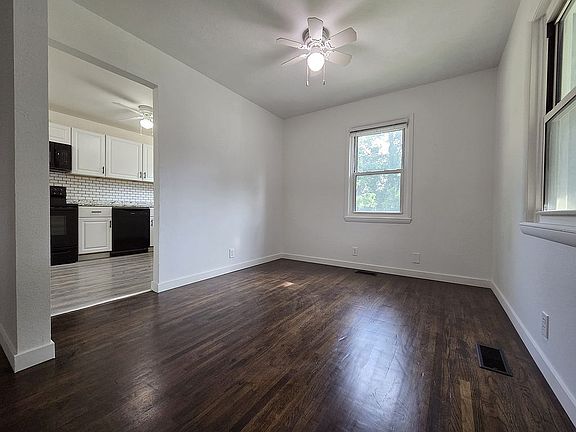 4th image of 216 N Pine St