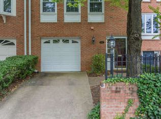 6914 McLean Park Manor Ct, Mc Lean, VA 22101