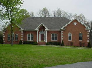 1072 Pleasant Valley Rd, Greenbrier, TN 37073