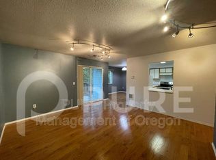 10660 SW Davies Rd UNIT 32, Beaverton, OR 97008