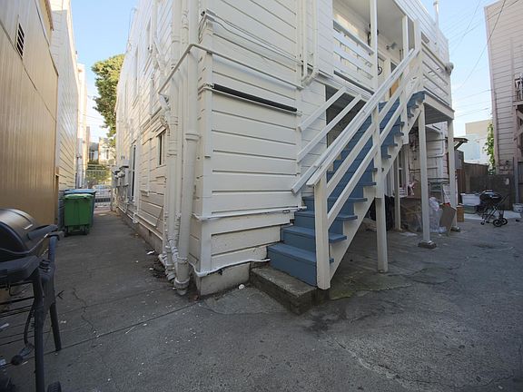 5th image of 12 Cypress St