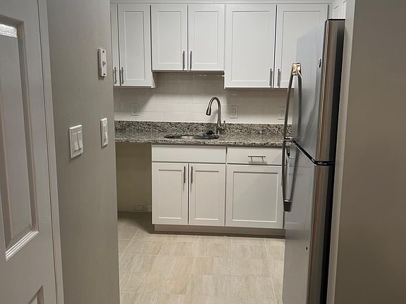 4th image of 753 Highland Ave #313D