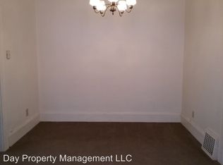 632 3rd St #A, Menasha, WI 54952