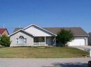 108 Rio Verde Dr, Belleville, IL 62221