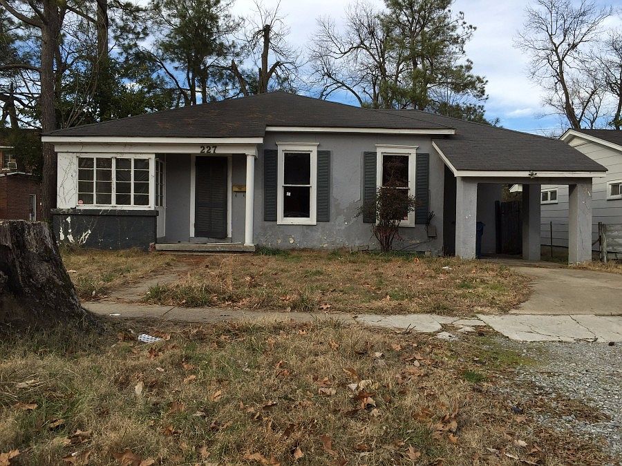 1st image of 227 Catalpa St
