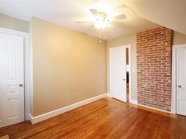 Upstairs Bedroom 2