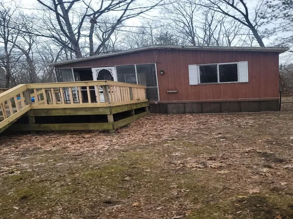 137 Forest Park Ct, Prudenville, MI 48651