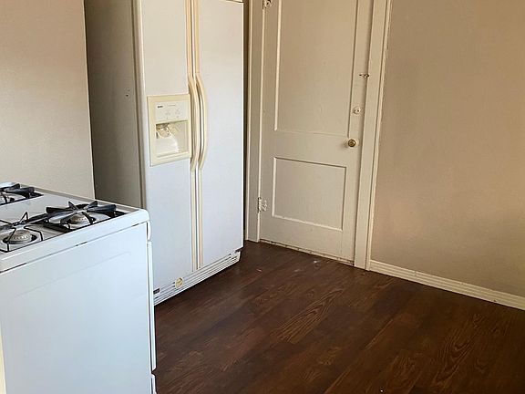 3rd image of 419 Cristler Ave