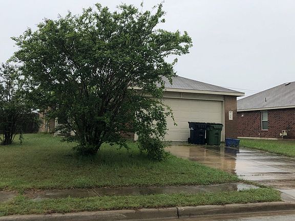 2nd image of 711 Encinita Dr