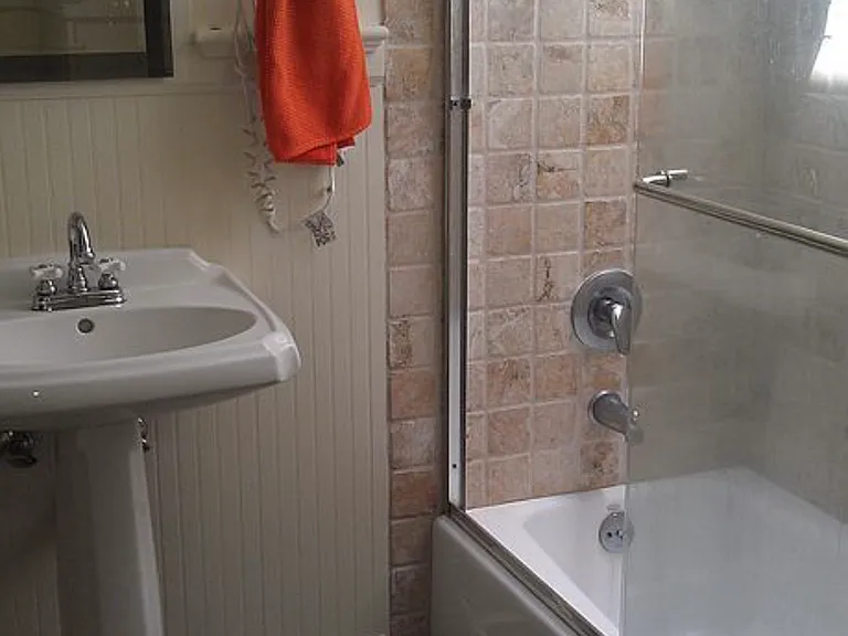 Upstairs Bathroom