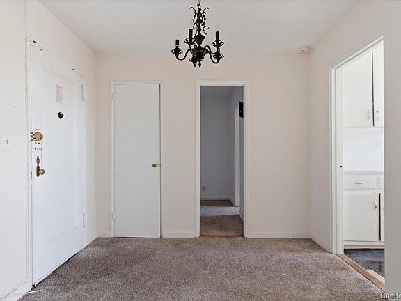 4th image of 485 Bronx River Road #B64